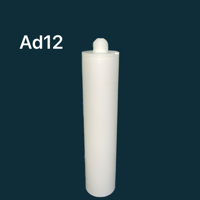 Bouteille en plastique d'emballage de collet de grade industrielle de 300 ml pour le scellant en silicone pour la construction